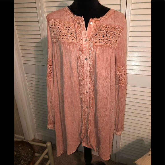 easel Tops - Easel tunic blouse